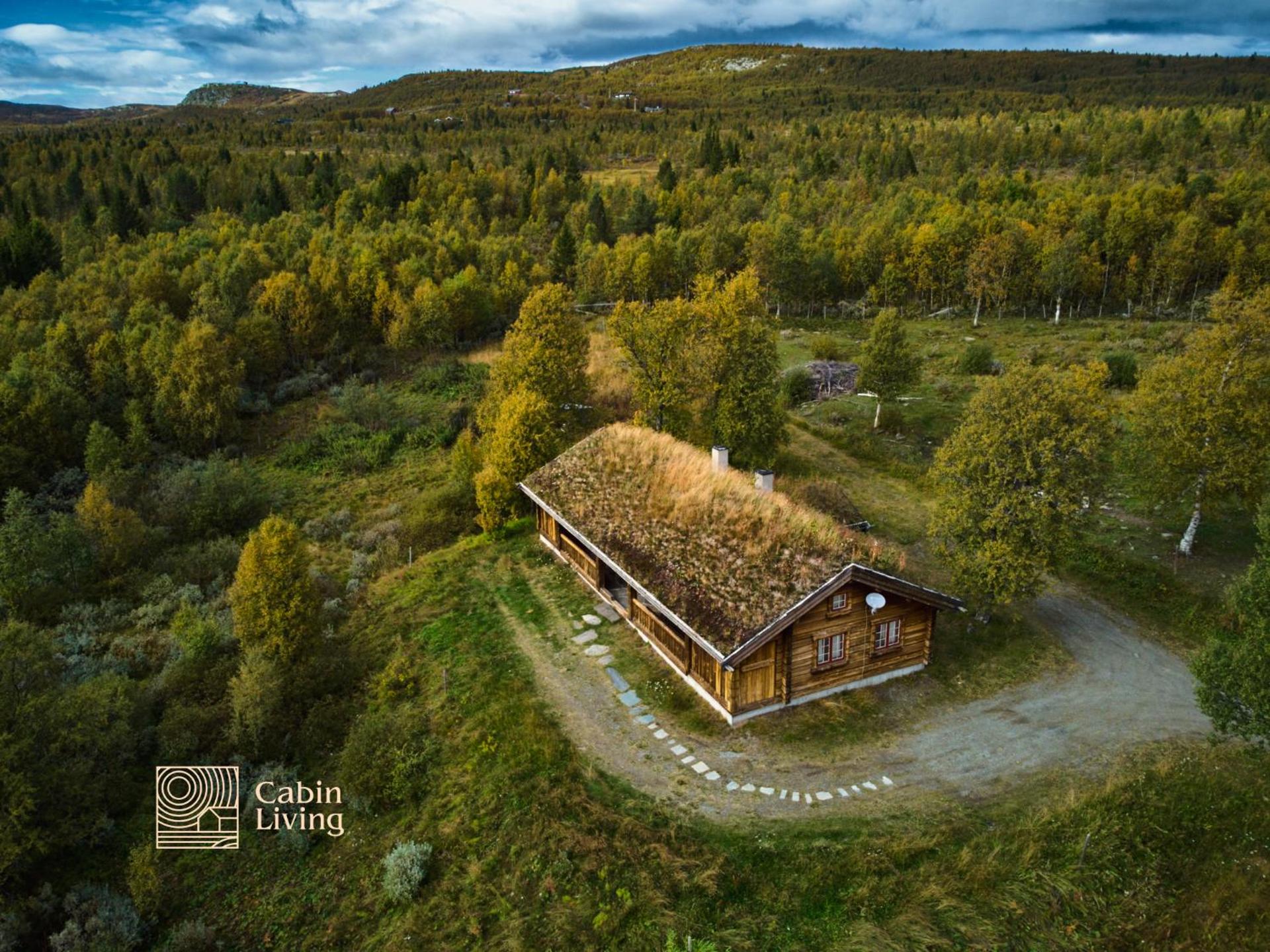 Cozy cabin at Beitostølen with sauna, hot tub & fireplace