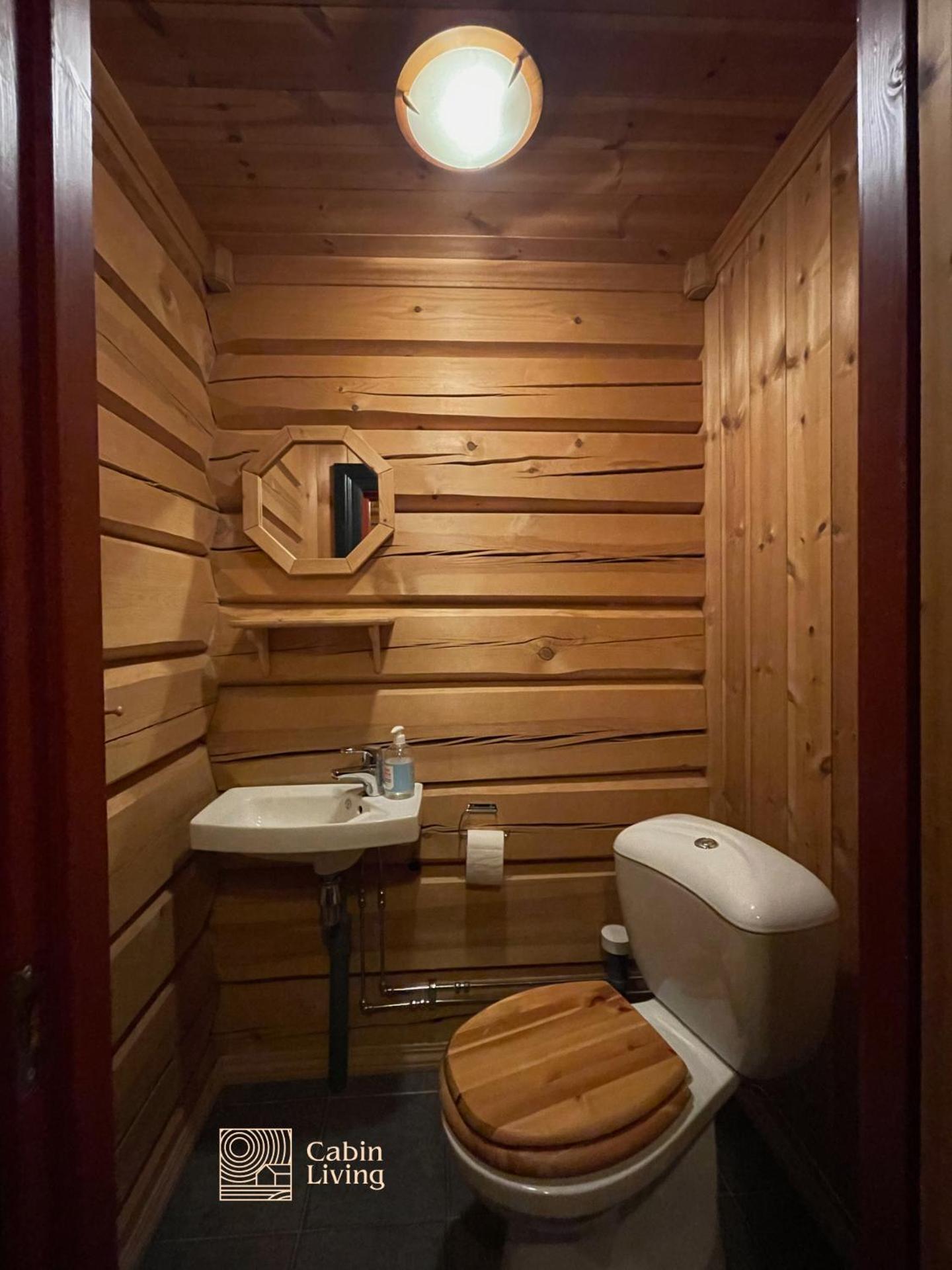 Cozy cabin at Beitostølen with sauna, hot tub & fireplace