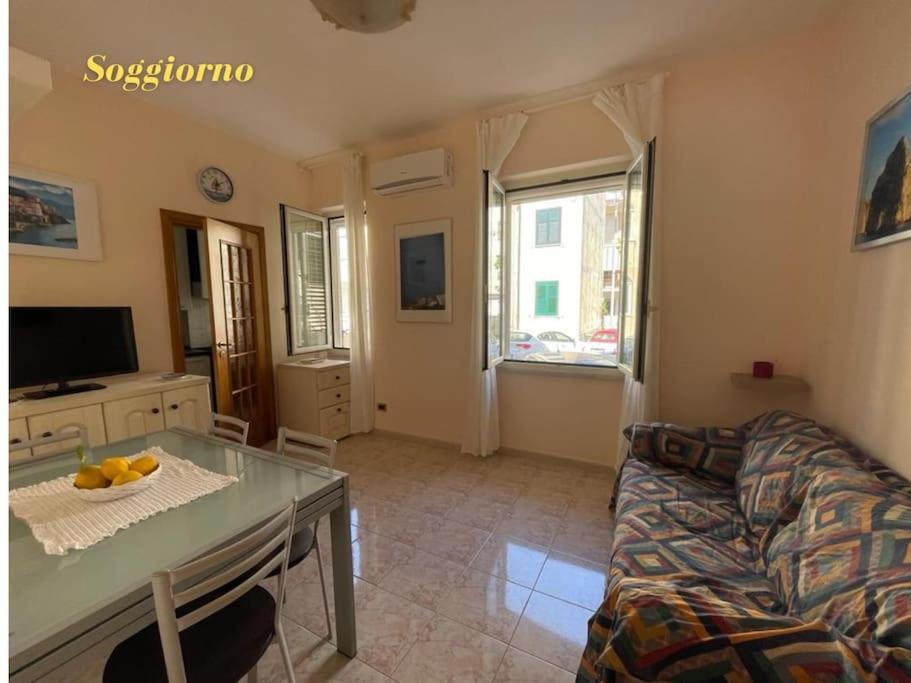 Appartamento 10 m dal mare Casa da zia Lena Maiori