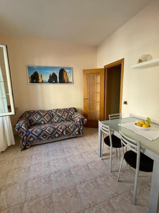 Appartamento 10 m dal mare Casa da zia Lena Maiori