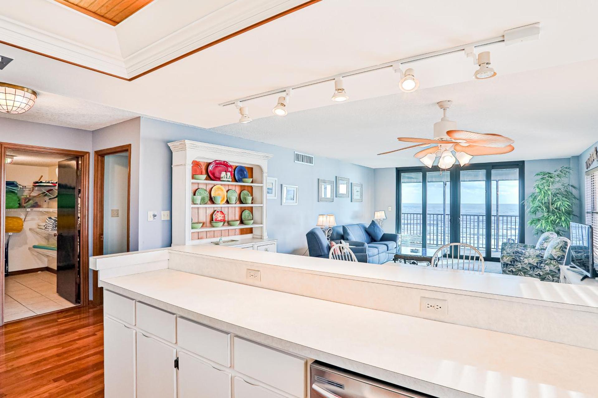 Fantastic home with views of sunrises, sunsets, & dolphins + WiFi & shared pool