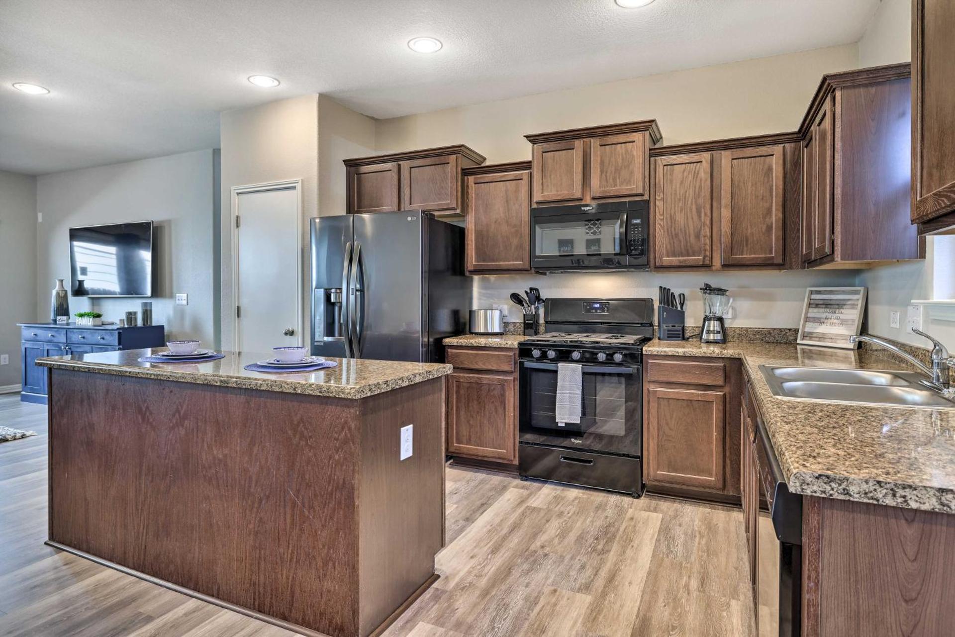 Family Home with Fenced Yard in Austin Suburbs!