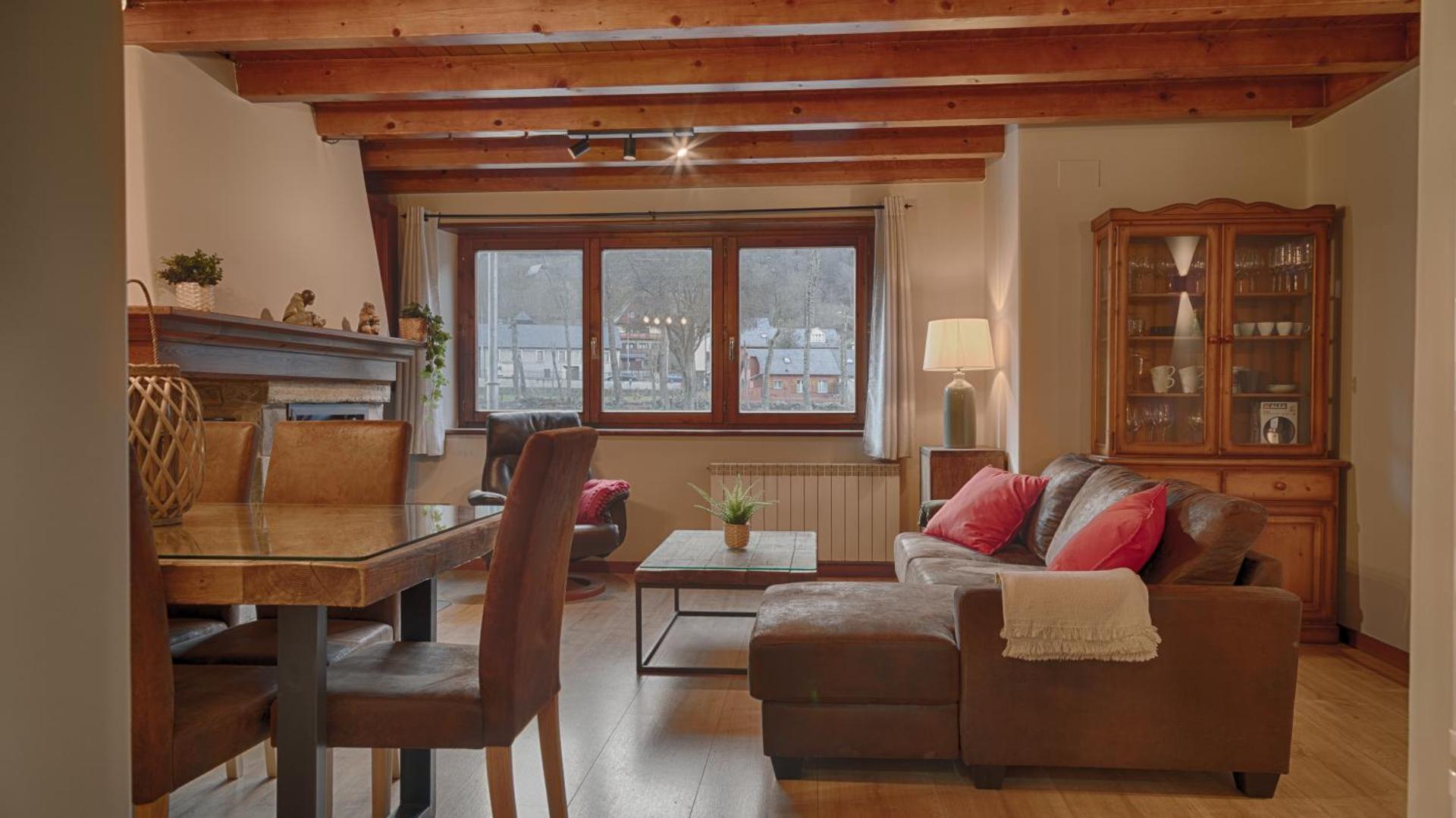 Saplan Real Estate PORTET