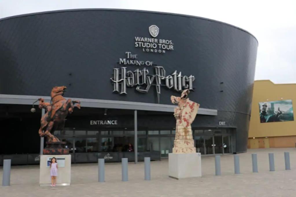 Langston House: 2 Bed, 2 Bath Luxury Apartment