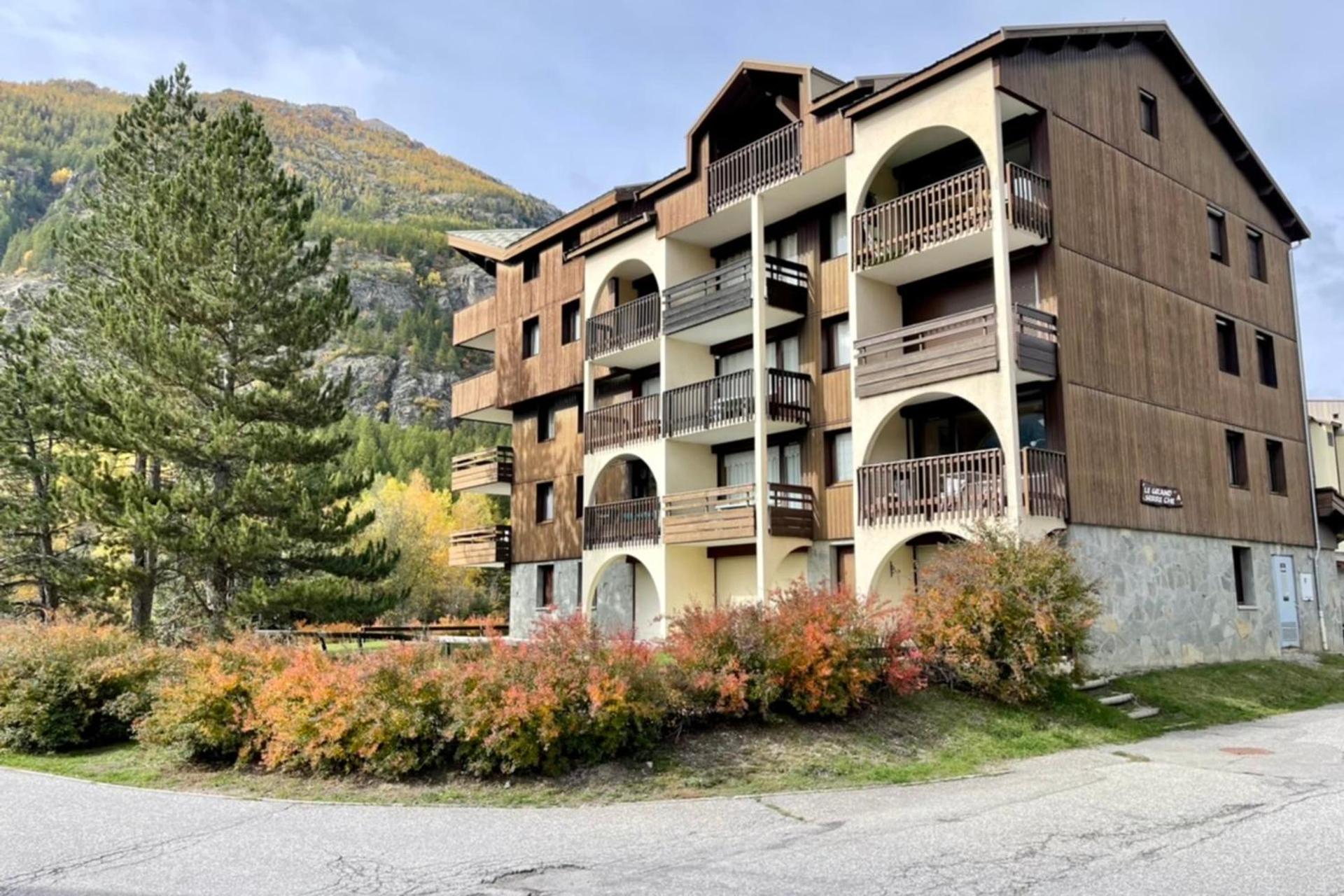 Nice 37m near the center of La Salle-les-Alpes