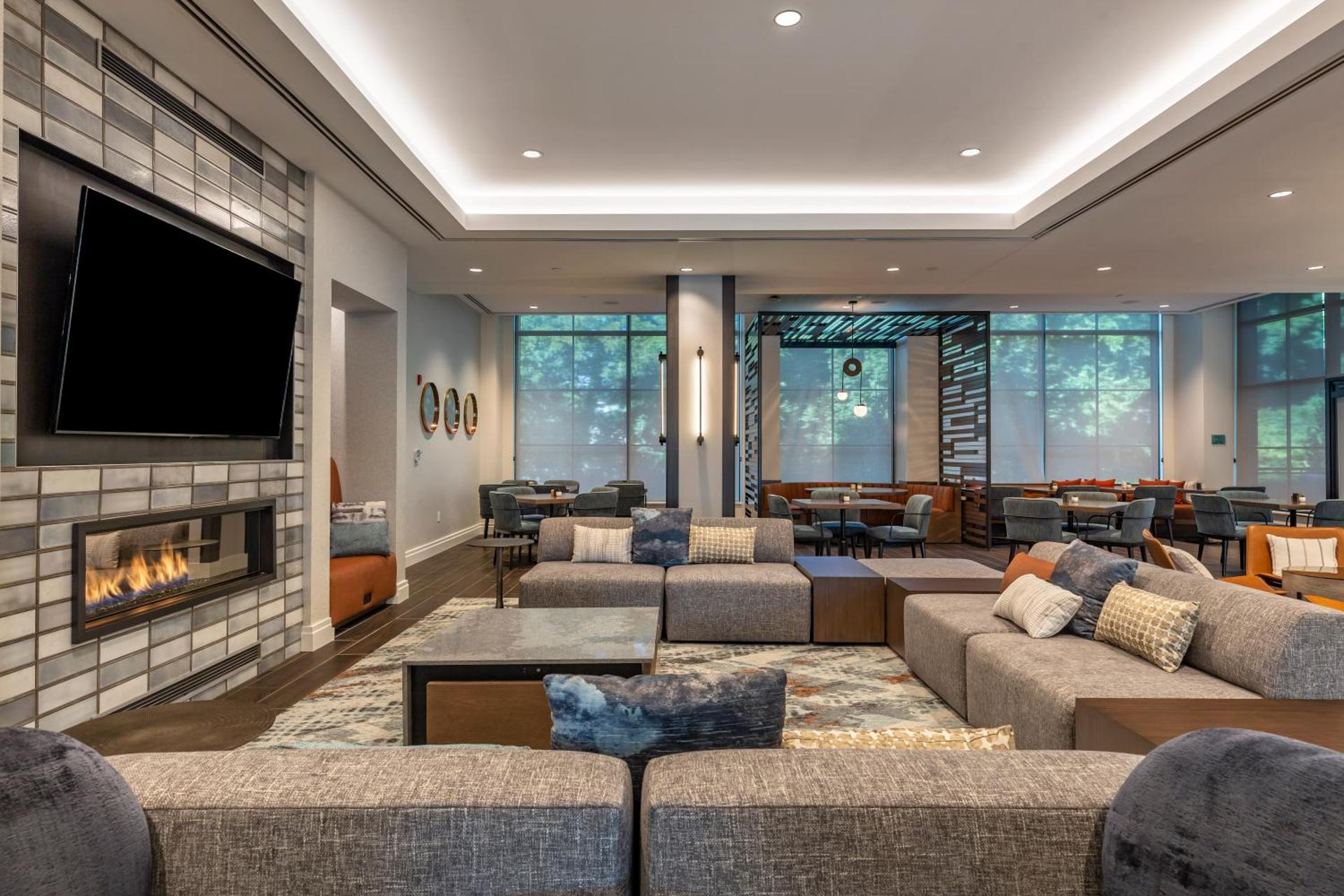 Communal lounge/ TV room