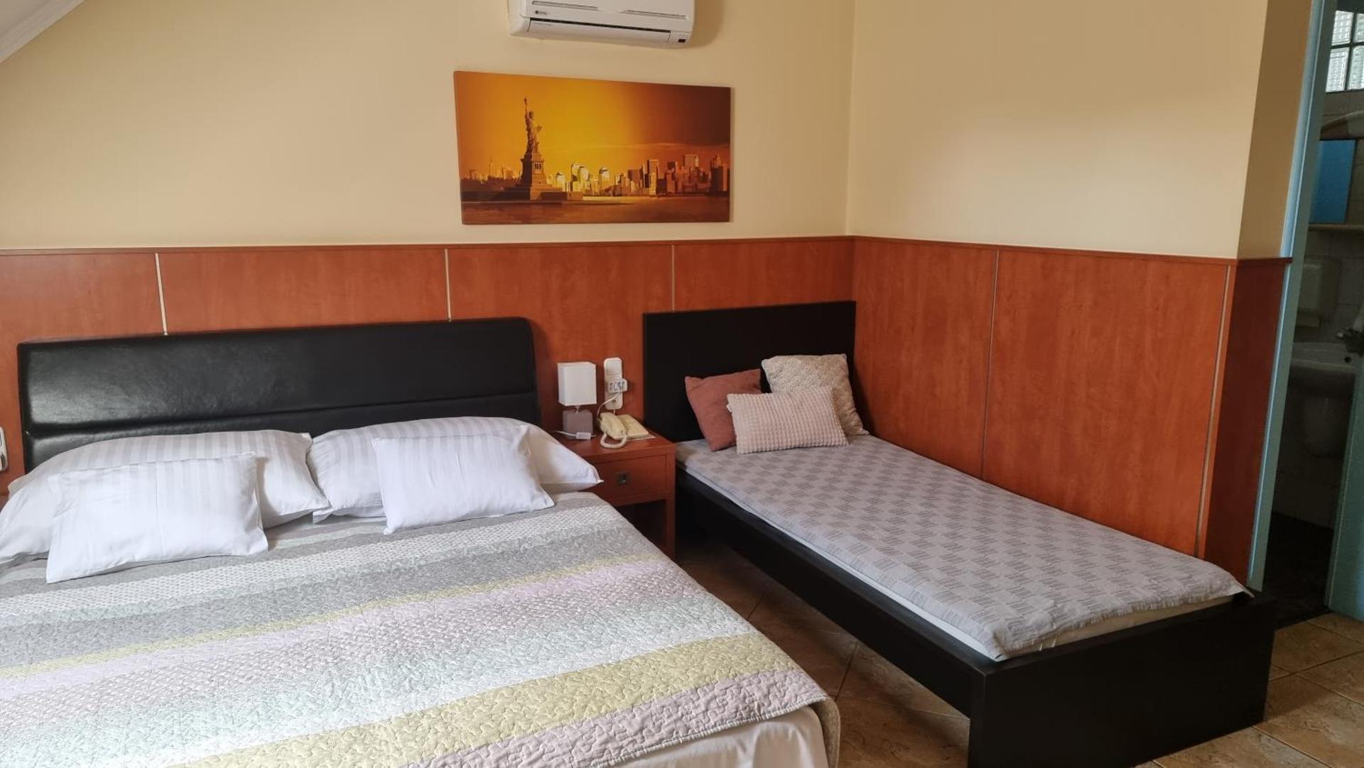 Club Haus 502 Kalocsa