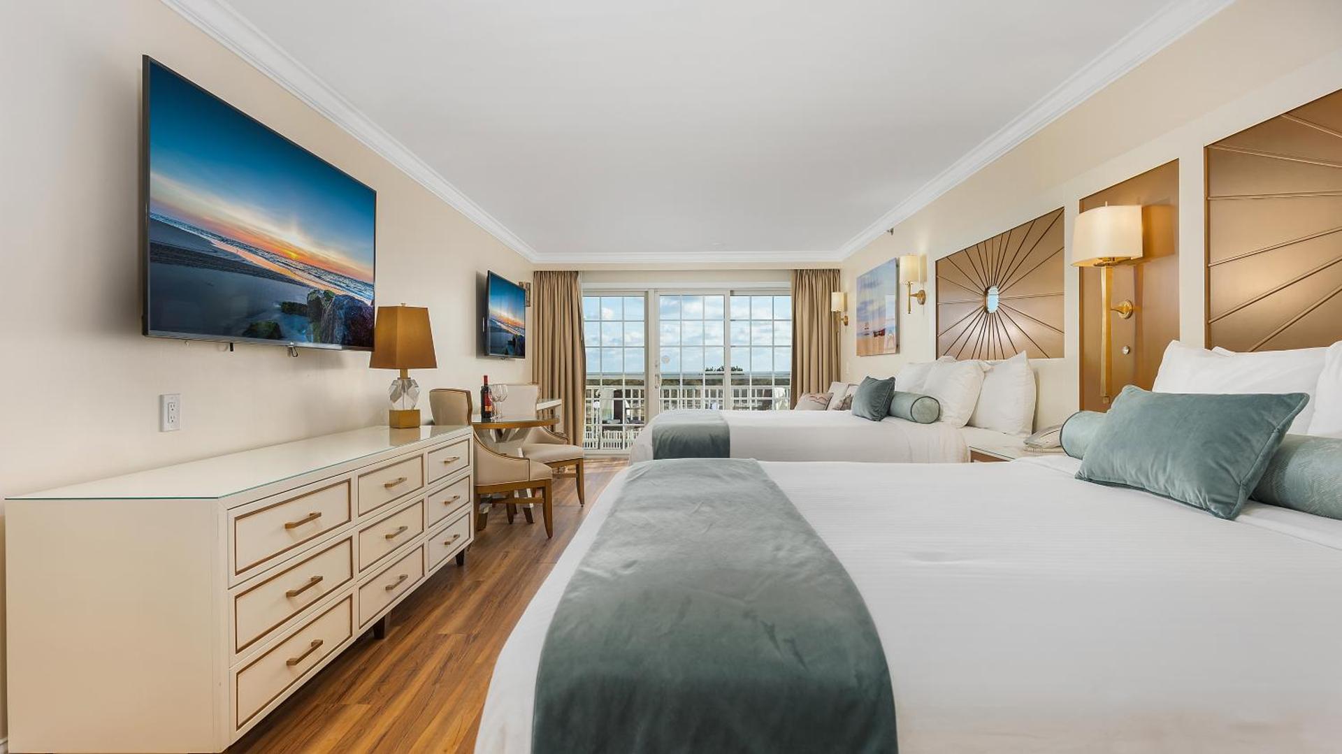 La Mer Beachfront Resort