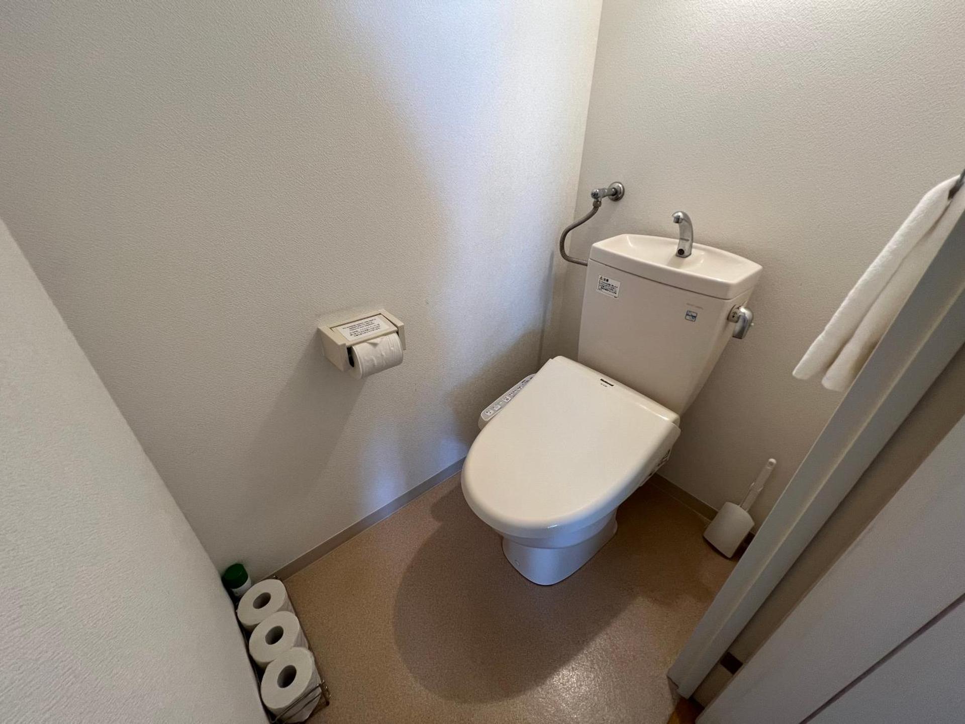 Toilet