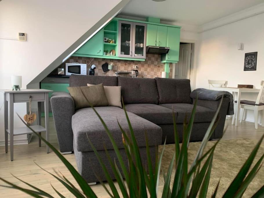 Hangulatos társasházi apartman Pécs belvárosában