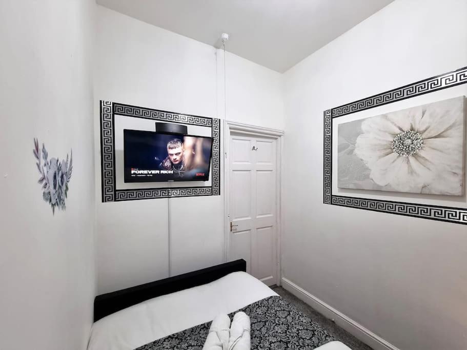 *6B7R* Setup for your most relaxed & amazing stay + Free Parking + Free Fast WiFi*