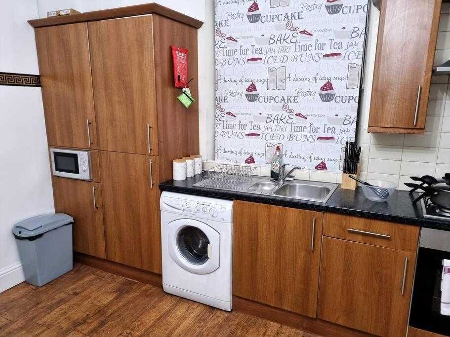 *6B7R* Setup for your most relaxed & amazing stay + Free Parking + Free Fast WiFi*