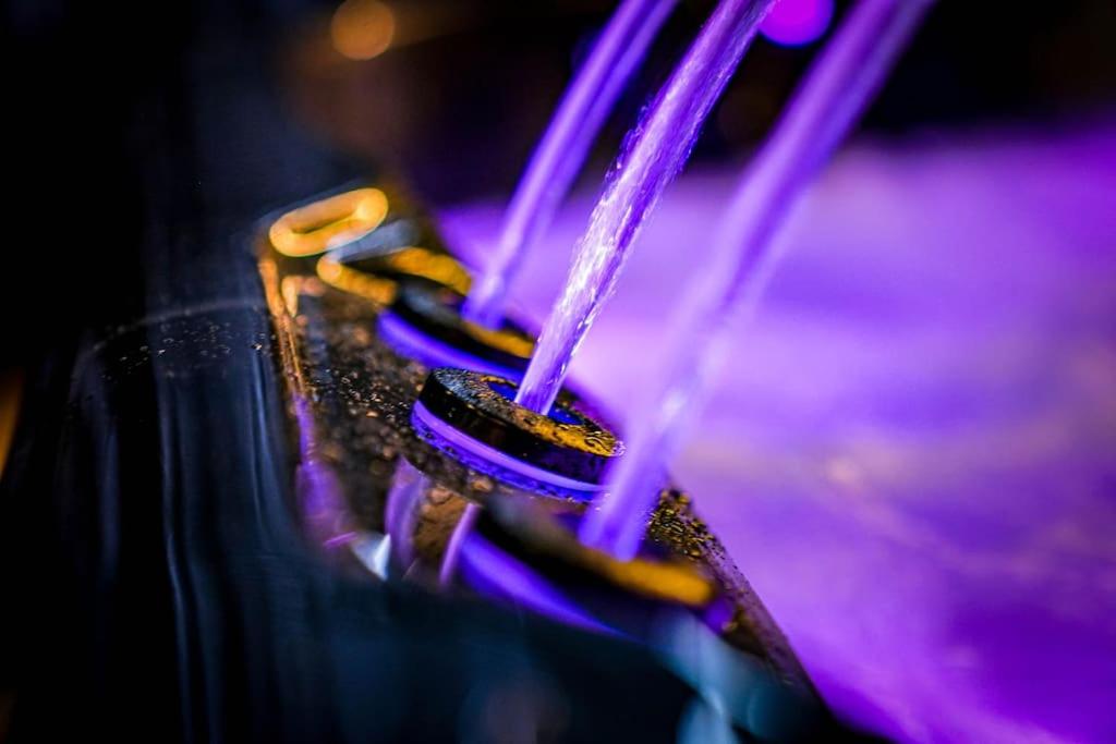 Logement privé avec Jacuzzi haut de gamme ! près de l'Aéroport de Charleroi