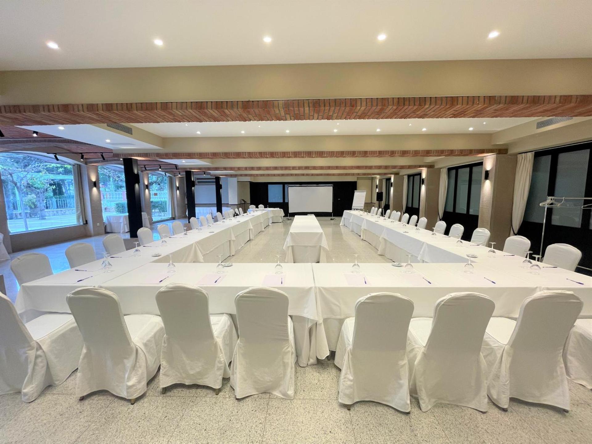 Meeting/conference room