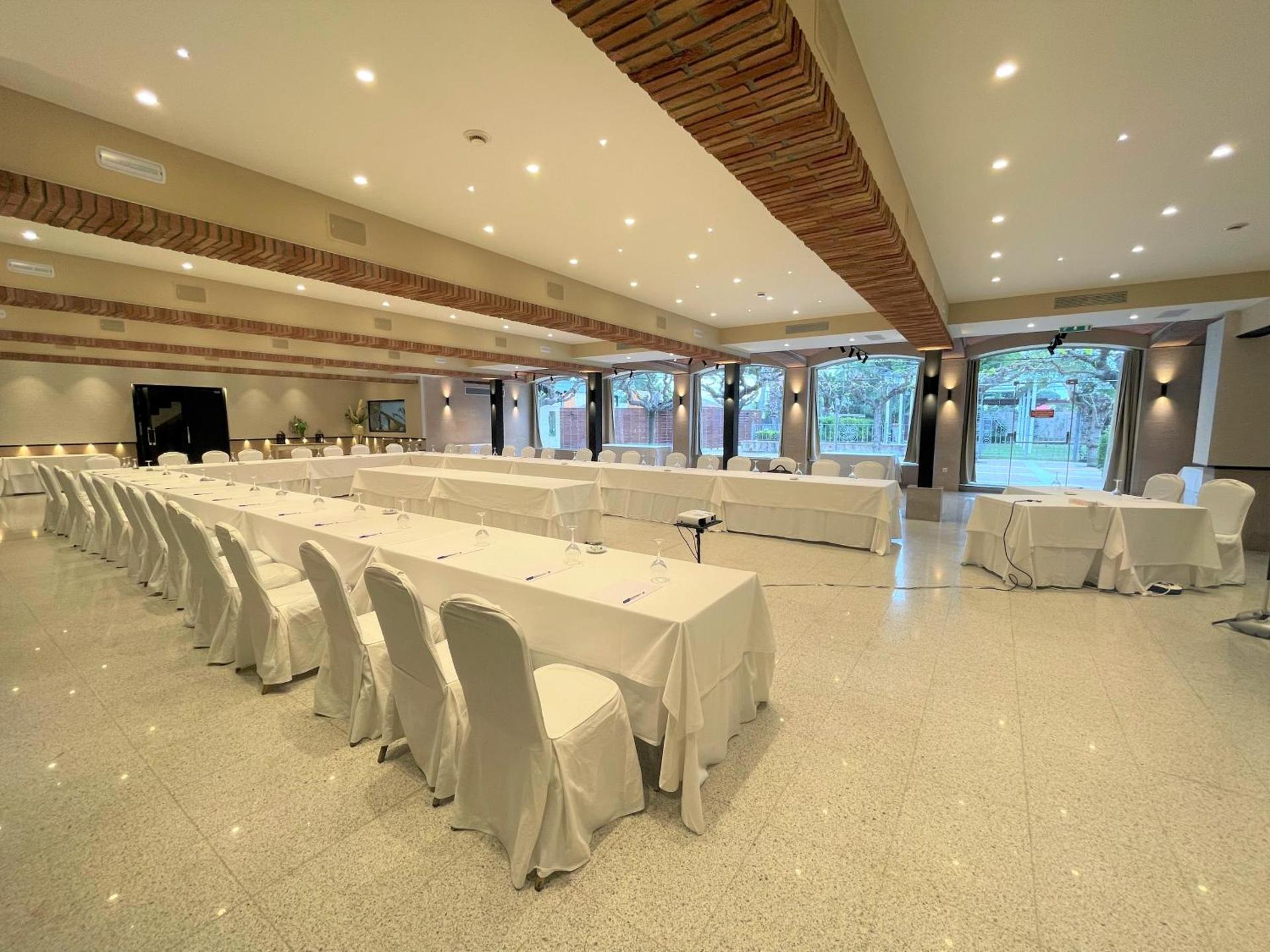 Meeting/conference room