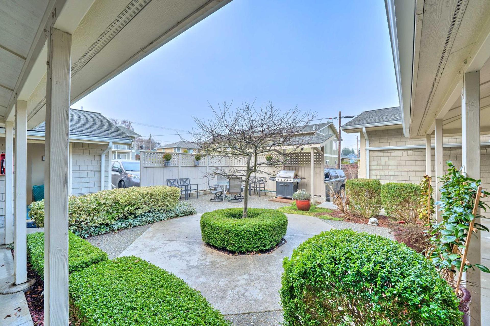 Anacortes Condo about 1 Mi to Marina and Fidalgo Bay!