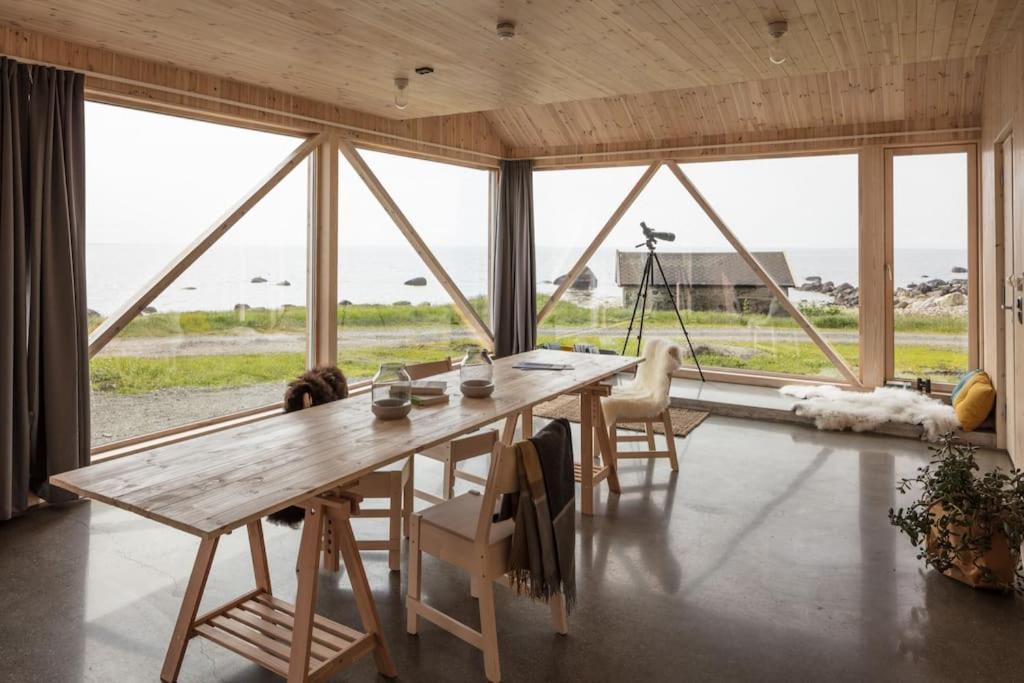 Meeting/conference room