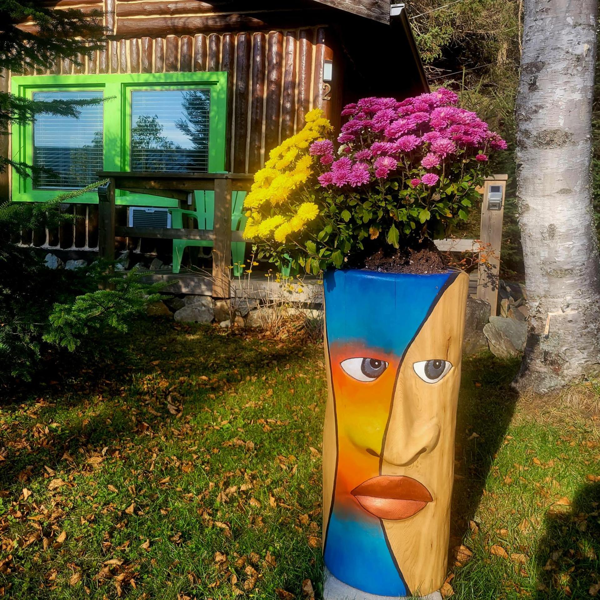 High Falls Motel & Cabins