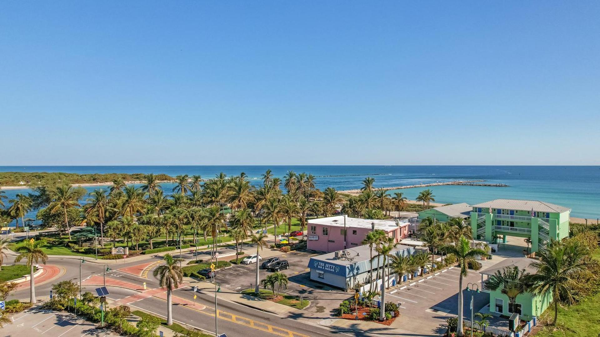 Royal Inn Beach Hutchinson Island