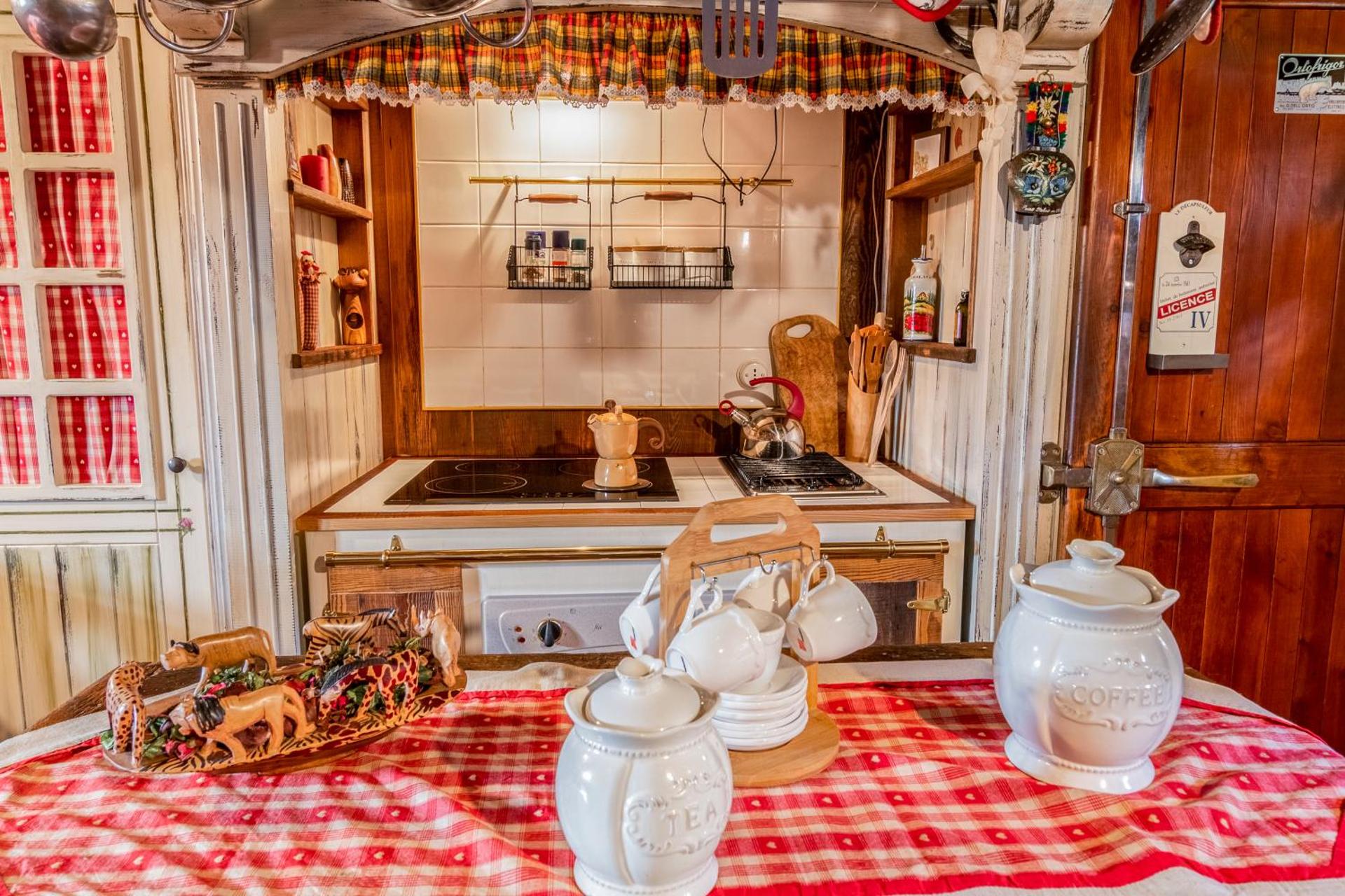 Kitchen or kitchenette