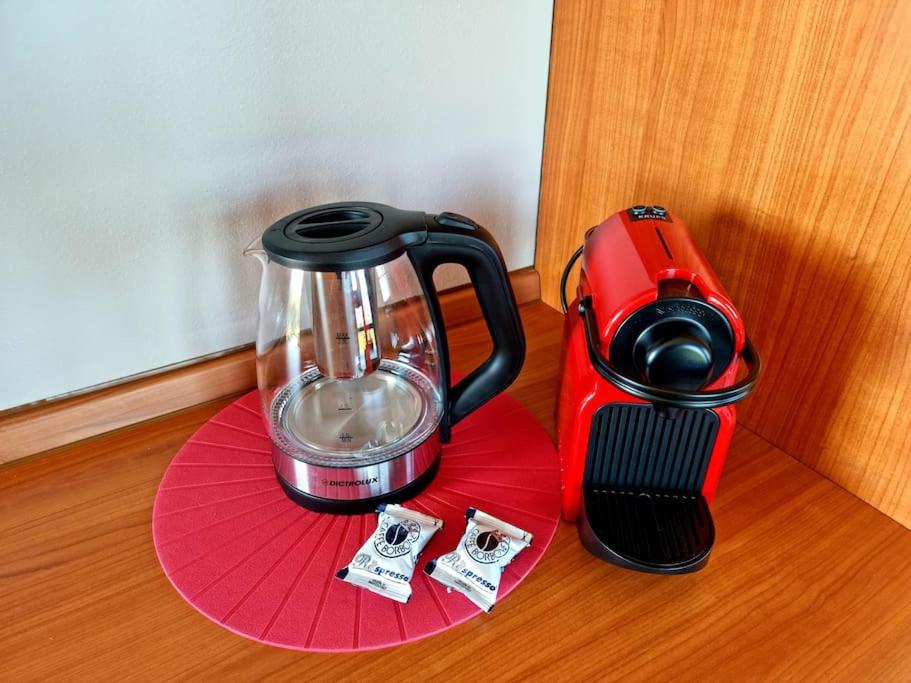 Coffee/tea facilities