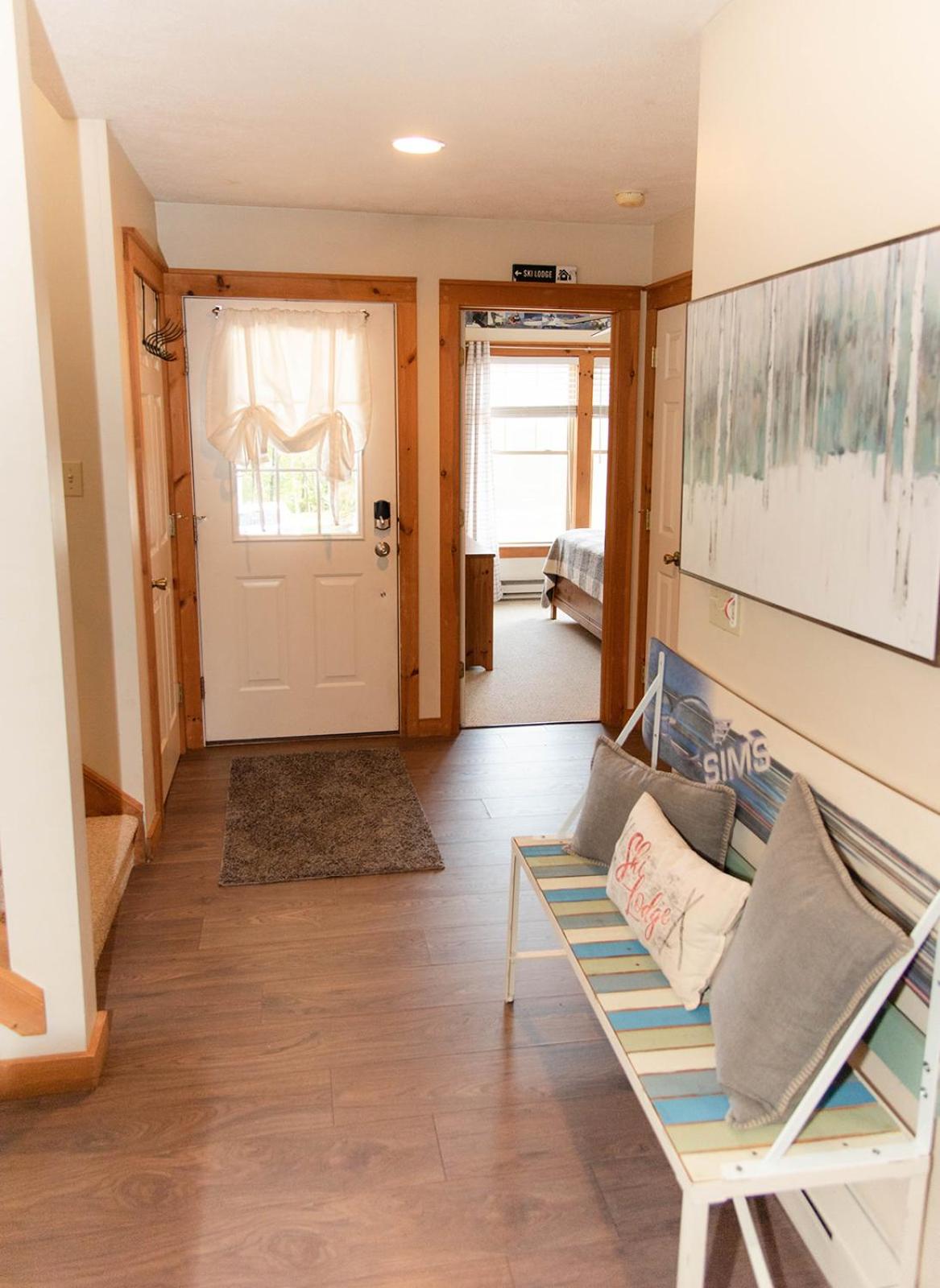 Camelback Private Home located behind Waterpark & Ski Lift