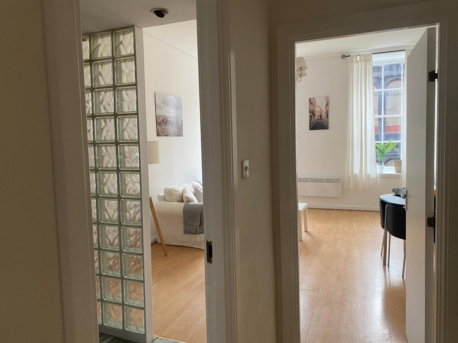 Lovely 1-Bed Apartment in Glasgow Merchant City