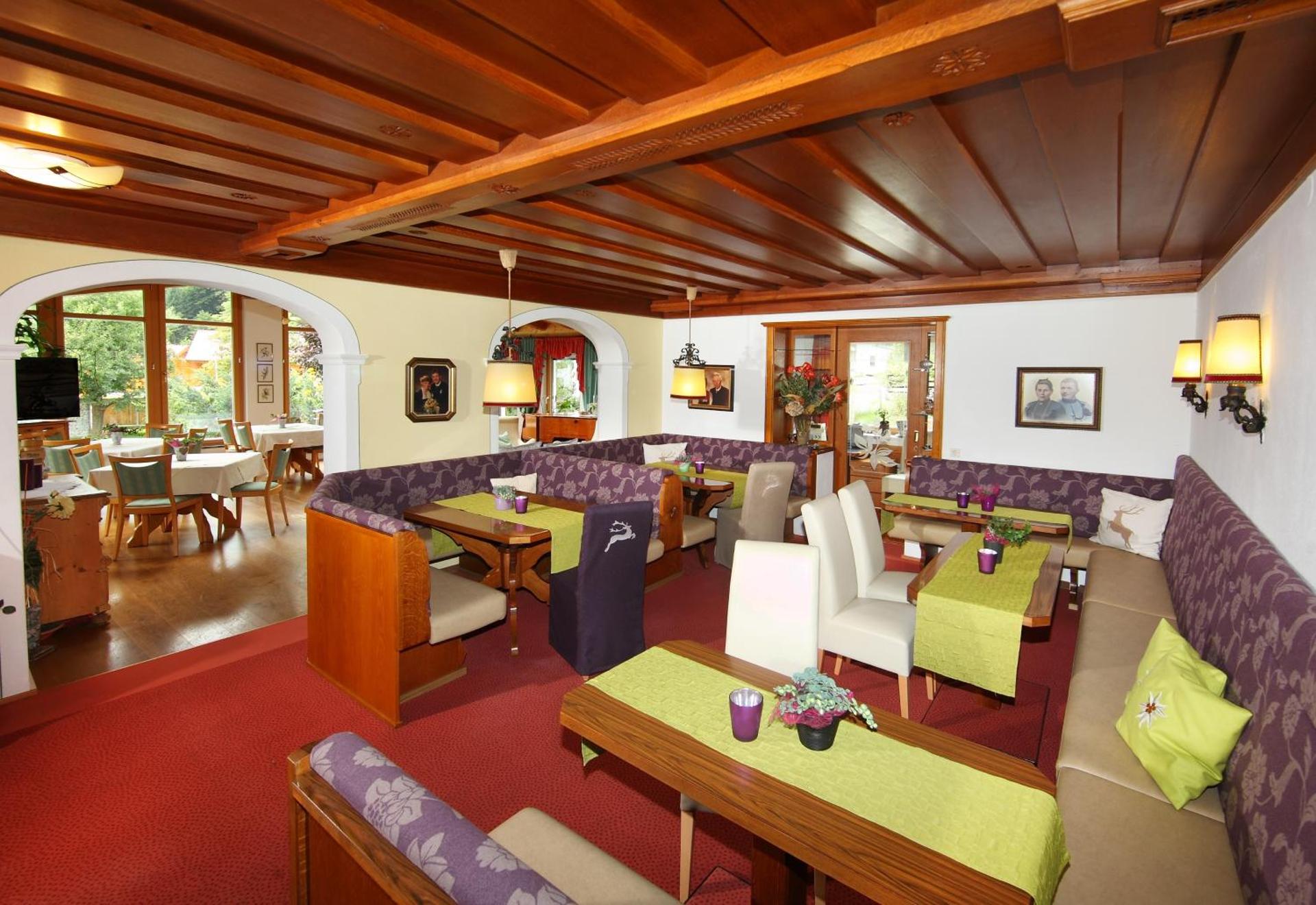 Restaurant/places to eat