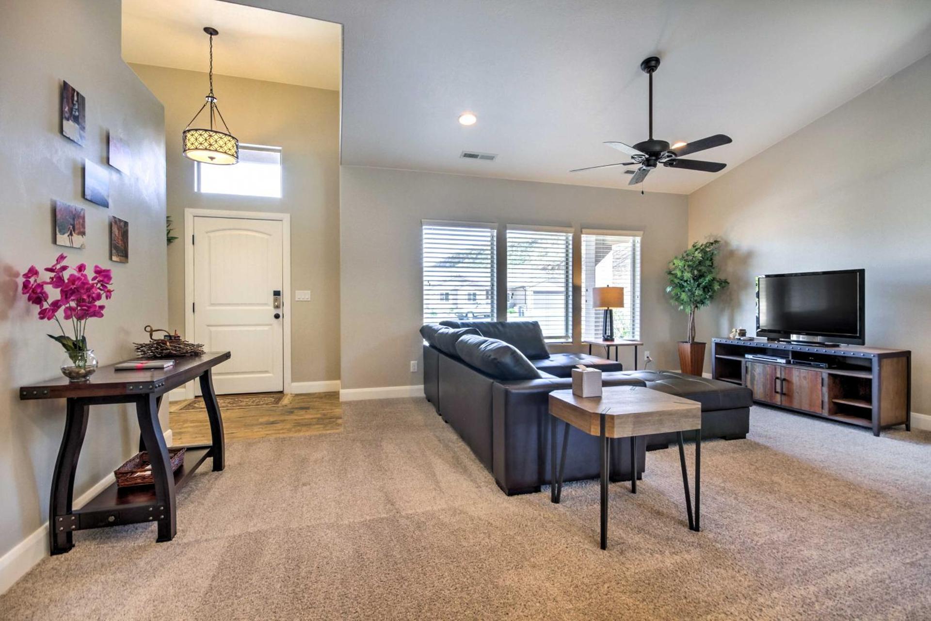 Scenic La Verkin Home 20 Mi to Zion National Park