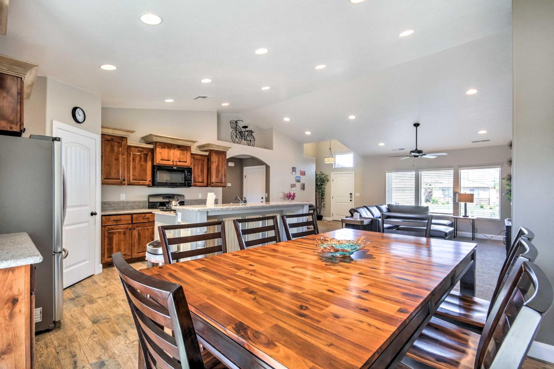 Scenic La Verkin Home 20 Mi to Zion National Park