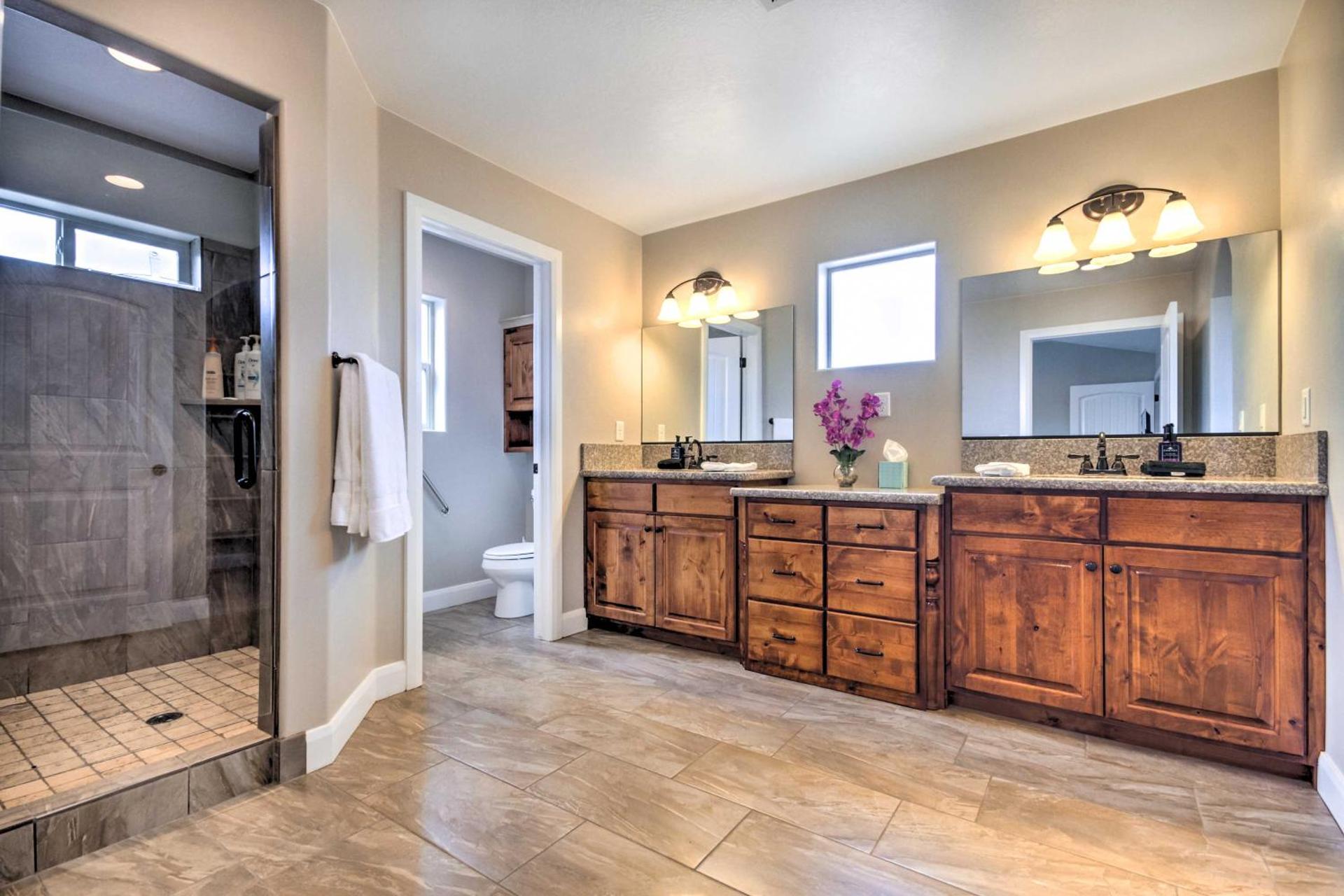 Scenic La Verkin Home 20 Mi to Zion National Park