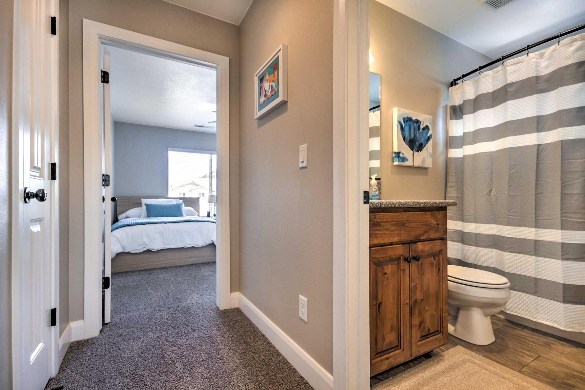 Scenic La Verkin Home 20 Mi to Zion National Park