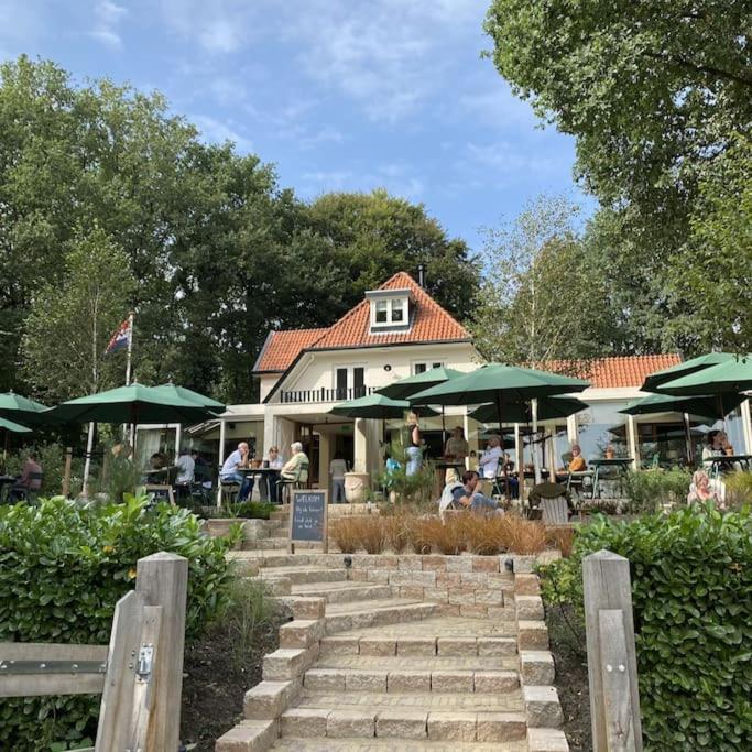 Delightful luxury 2-bedroom holiday home in nature