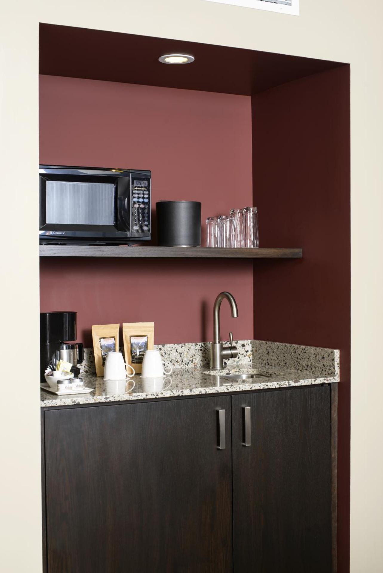 Coffee/tea facilities