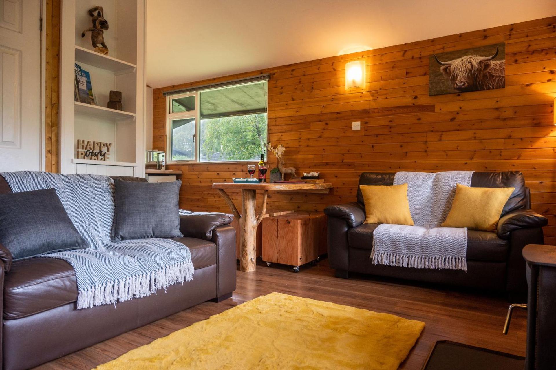 Communal lounge/ TV room