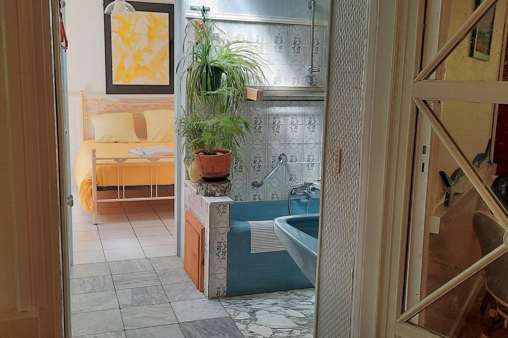 Villa d'artiste comprenant 2 chambres avec salles de bain privatives