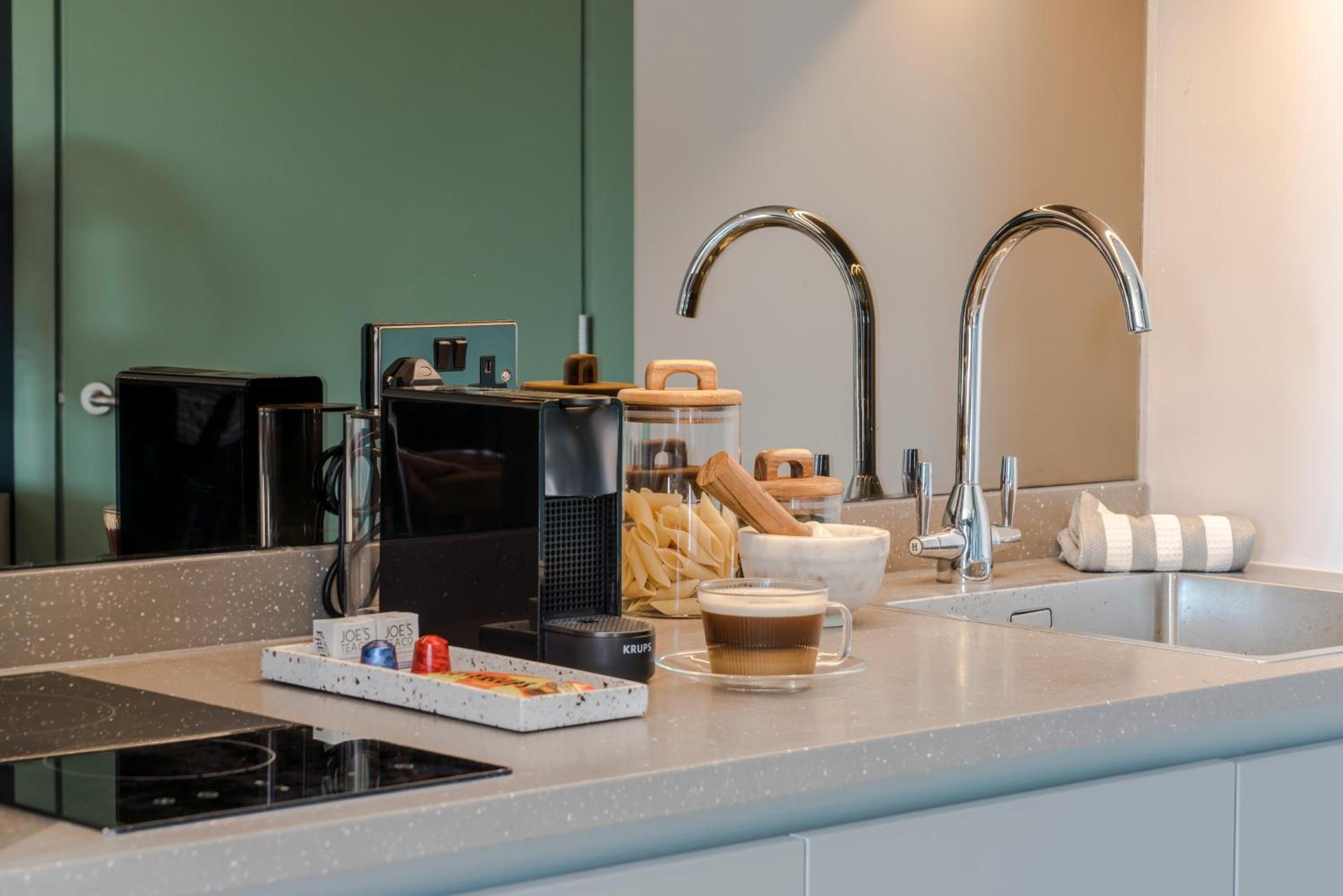 Coffee/tea facilities