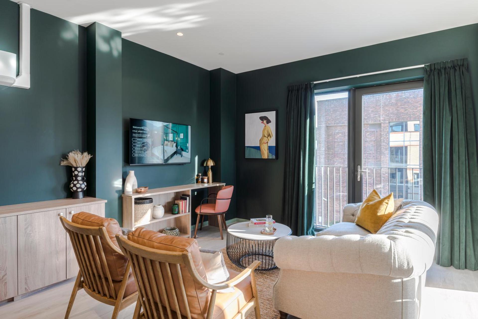 Communal lounge/ TV room