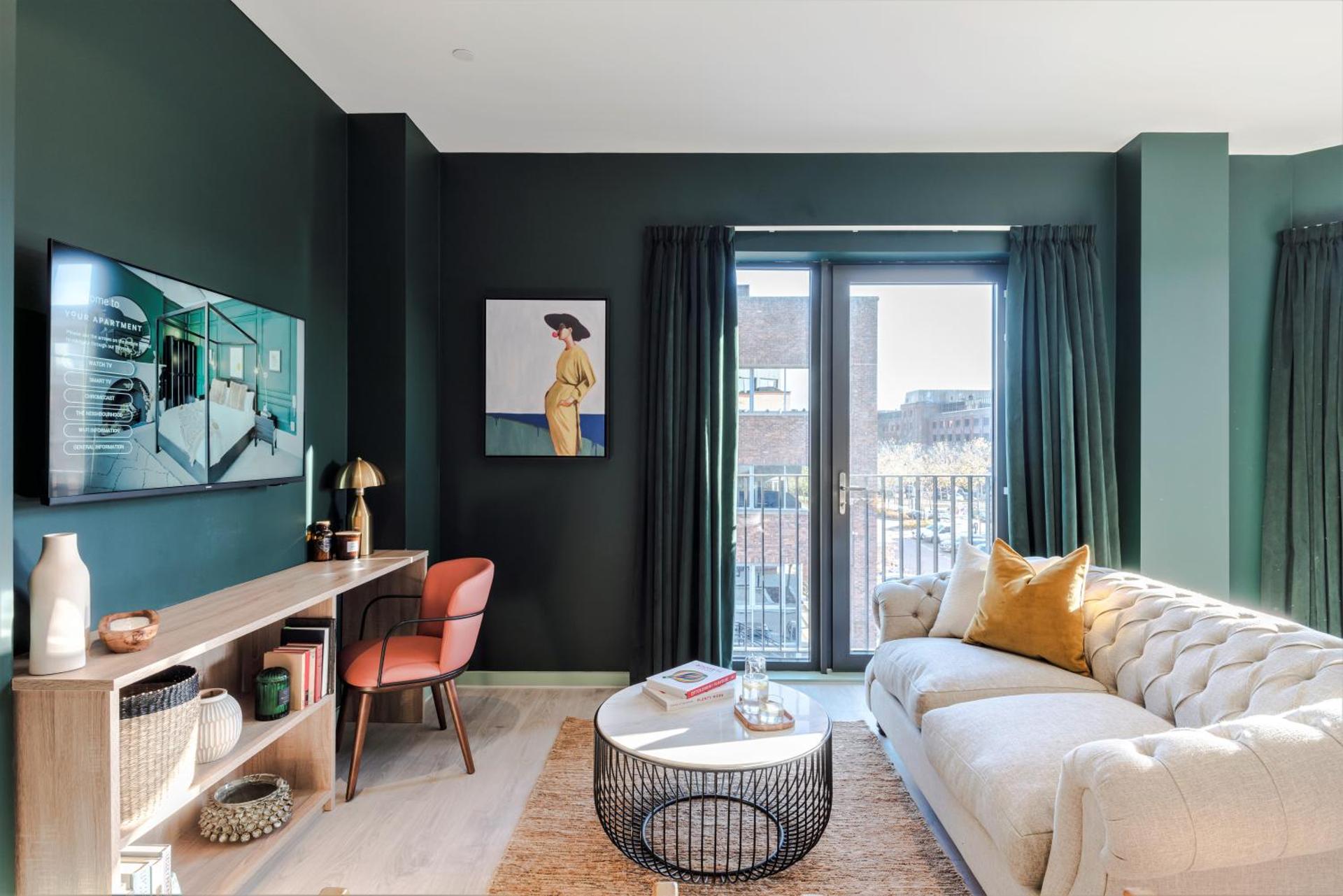 Communal lounge/ TV room