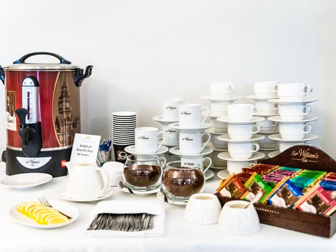 Coffee/tea facilities