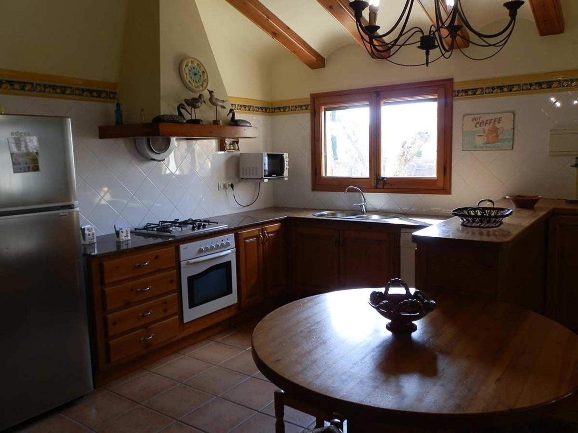 Casa con Piscina Privada, Cerca del Mar, WiFi Gratis, Aire Opcional, Mascotas y Playa para Perros - ES-184-10