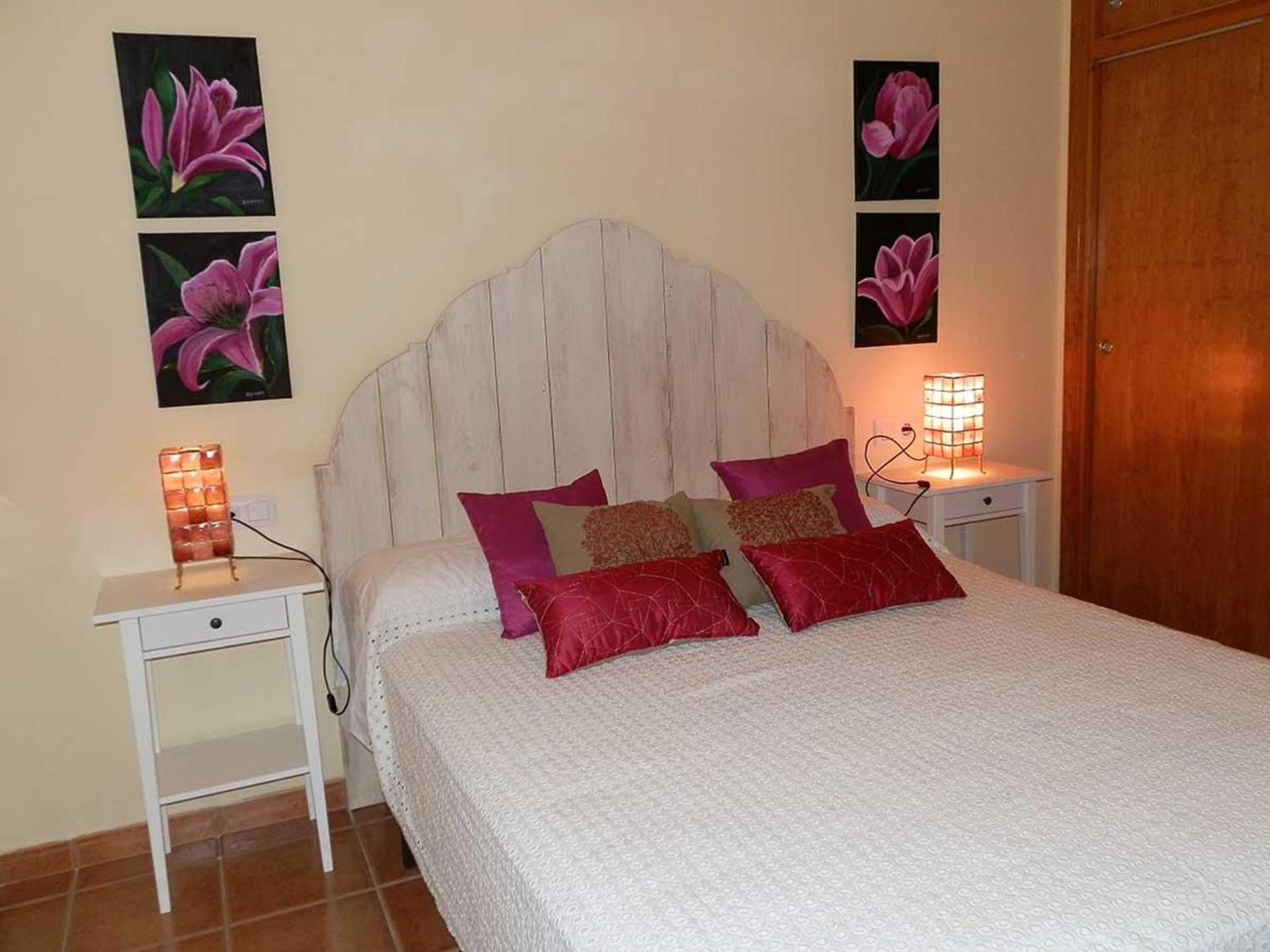 Casa con Piscina Privada, Cerca del Mar, WiFi Gratis, Aire Opcional, Mascotas y Playa para Perros - ES-184-10