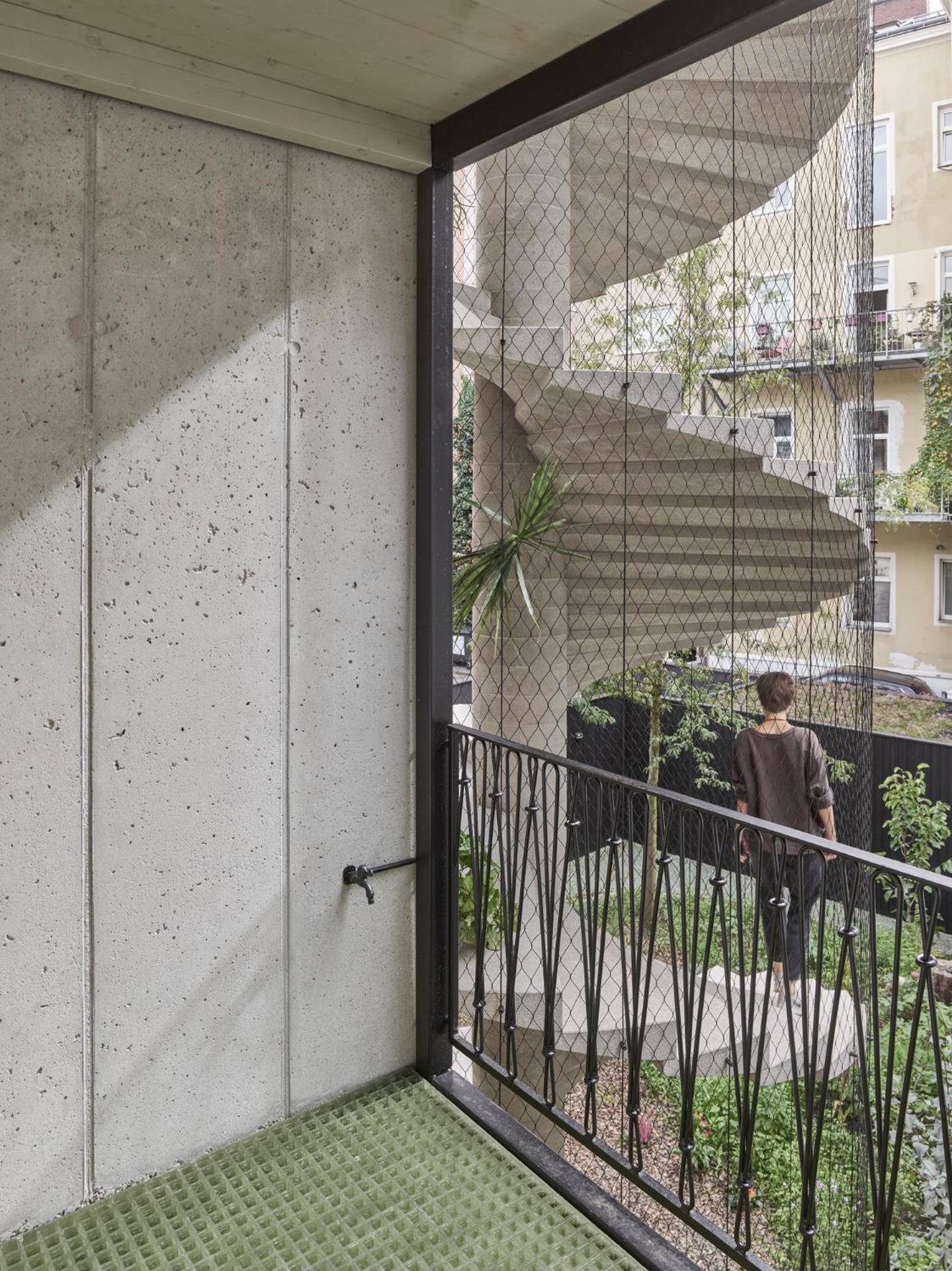 HERZIGE WOHNUNG IN ALTEM GEMÄUER