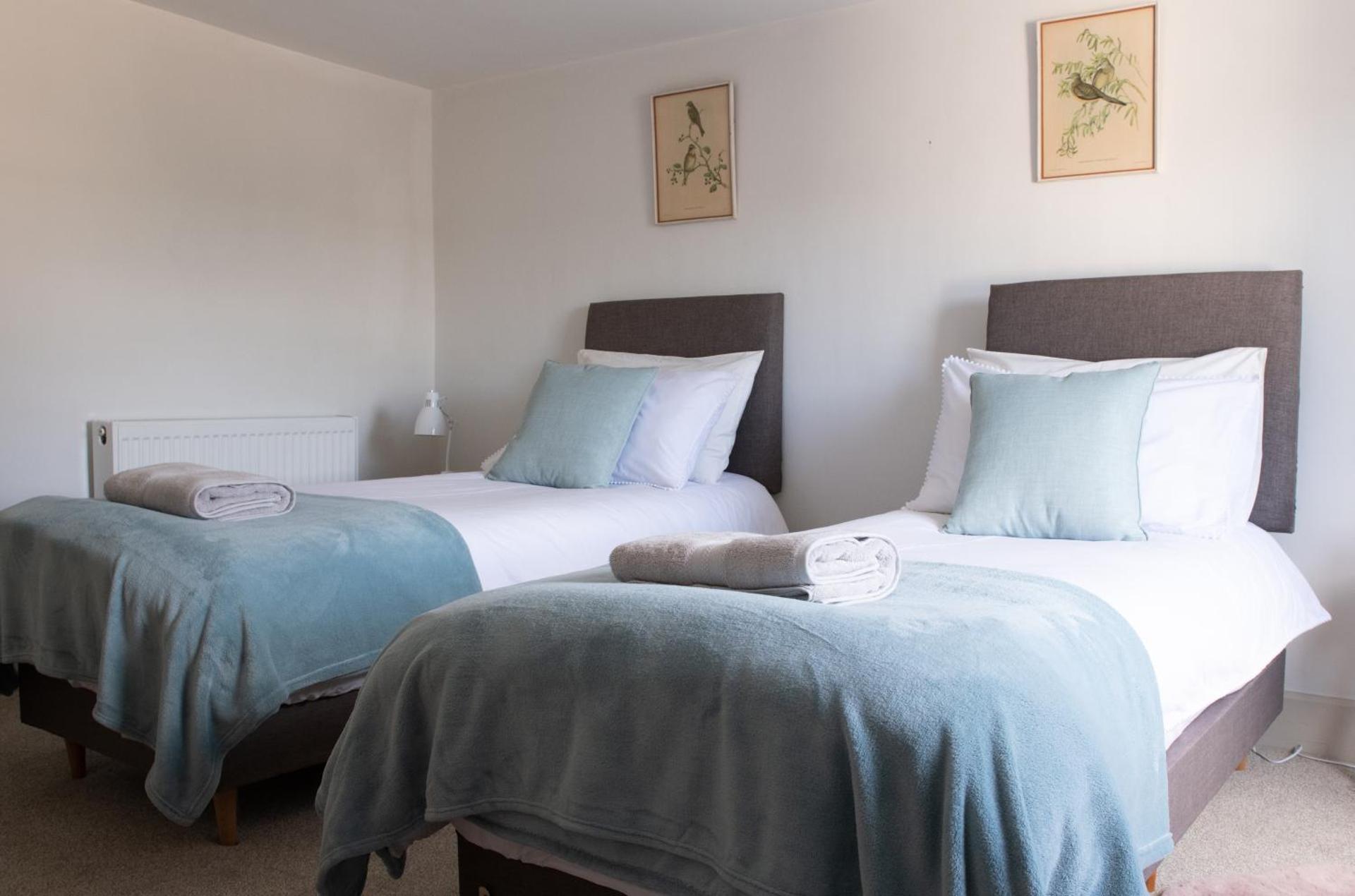 Charming 2BD Cottage wIth beautiful views nr Bath