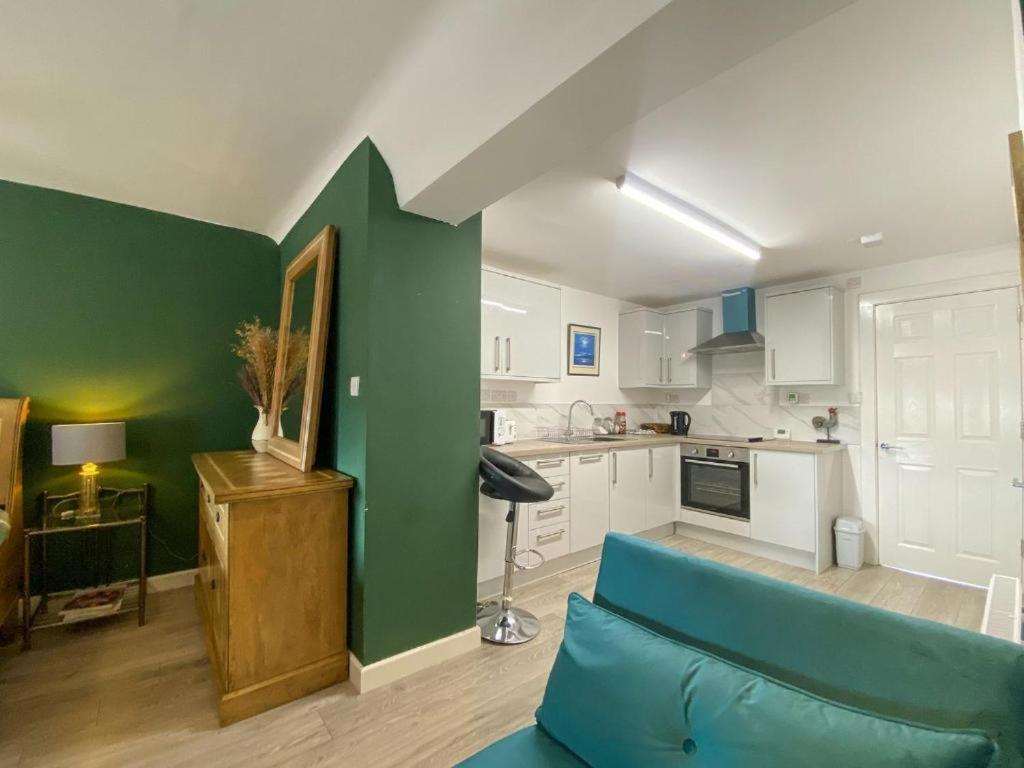 House 1905 - Self Catering Serviced Apartment