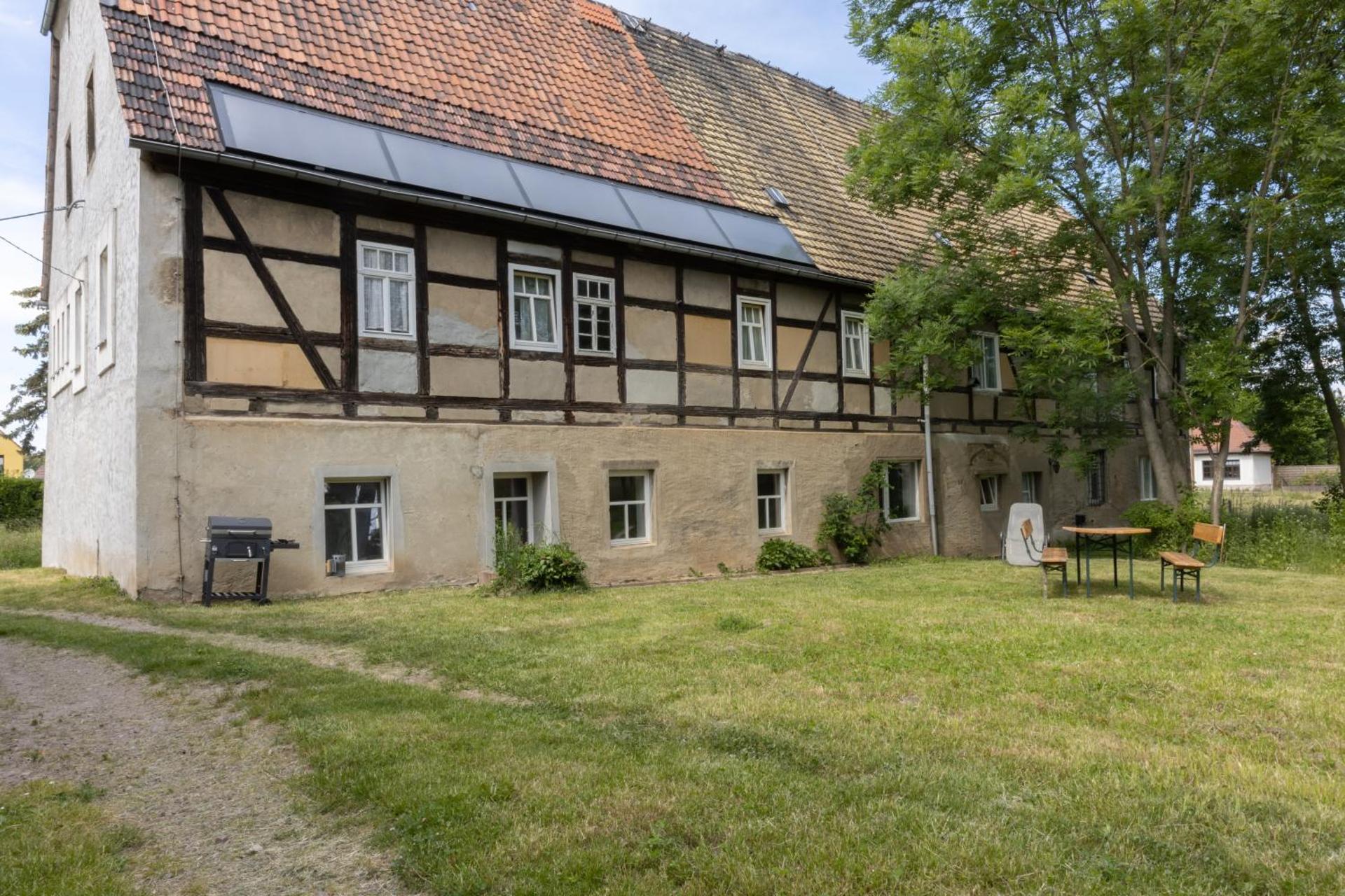 Gewölbe aus dem Jahr 1806 genau zw L und DD