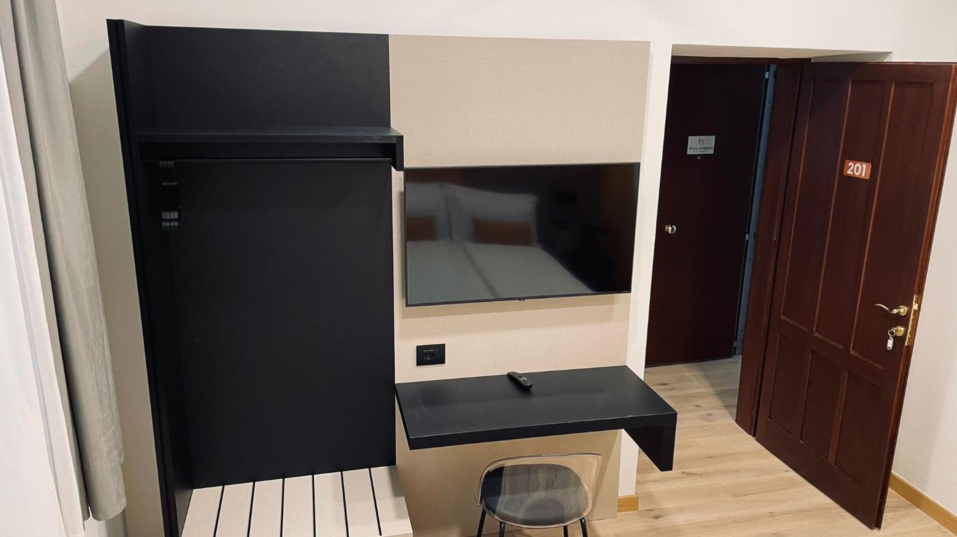 House of Bruno - NO Reception