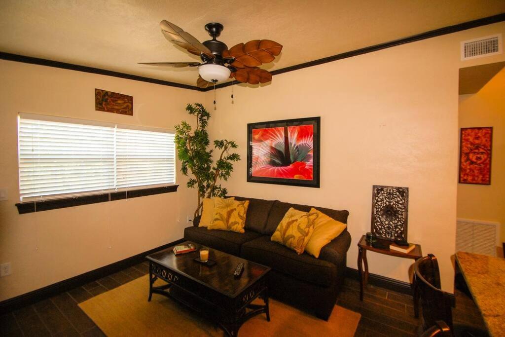 Tahitian Cottage - Heated Pool Walk to the Beach