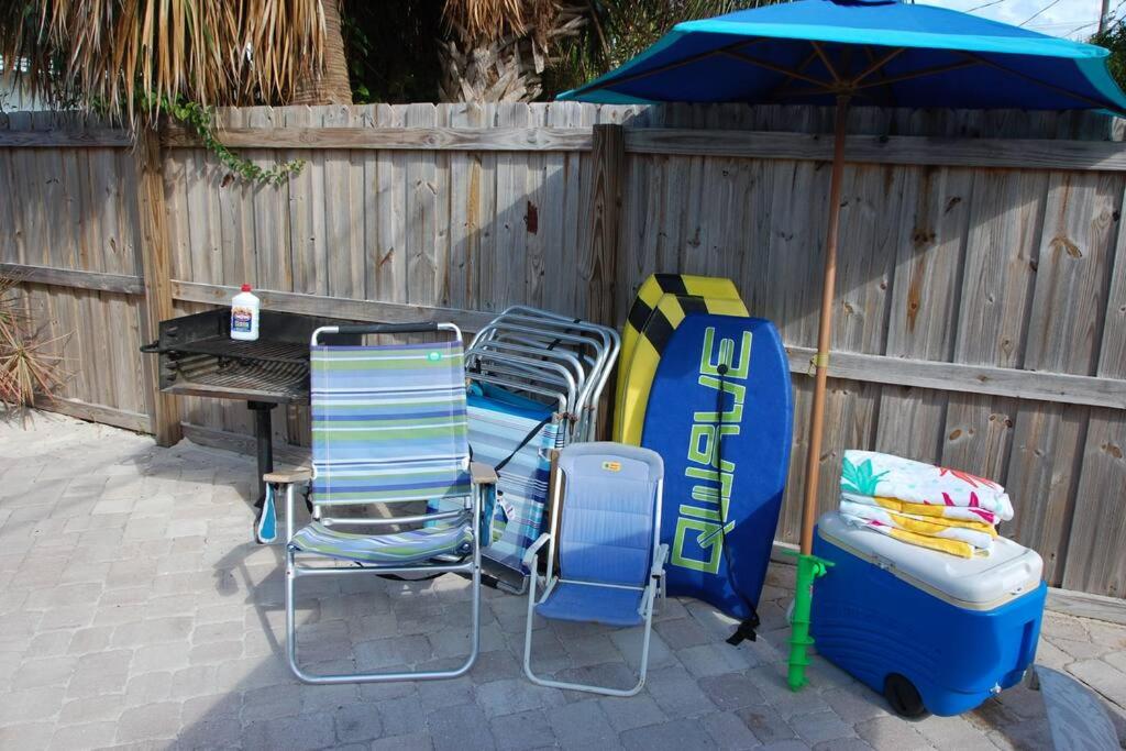 Tahitian Cottage - Heated Pool Walk to the Beach