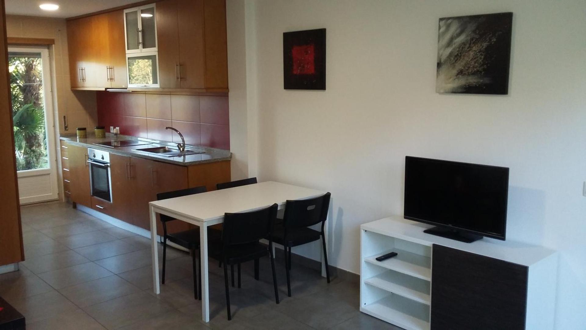 King Studio with Sofa Bed